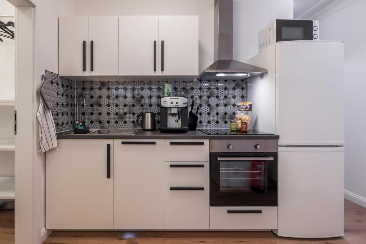 Charming Apartment In Prime Location Amburgo Esterno foto