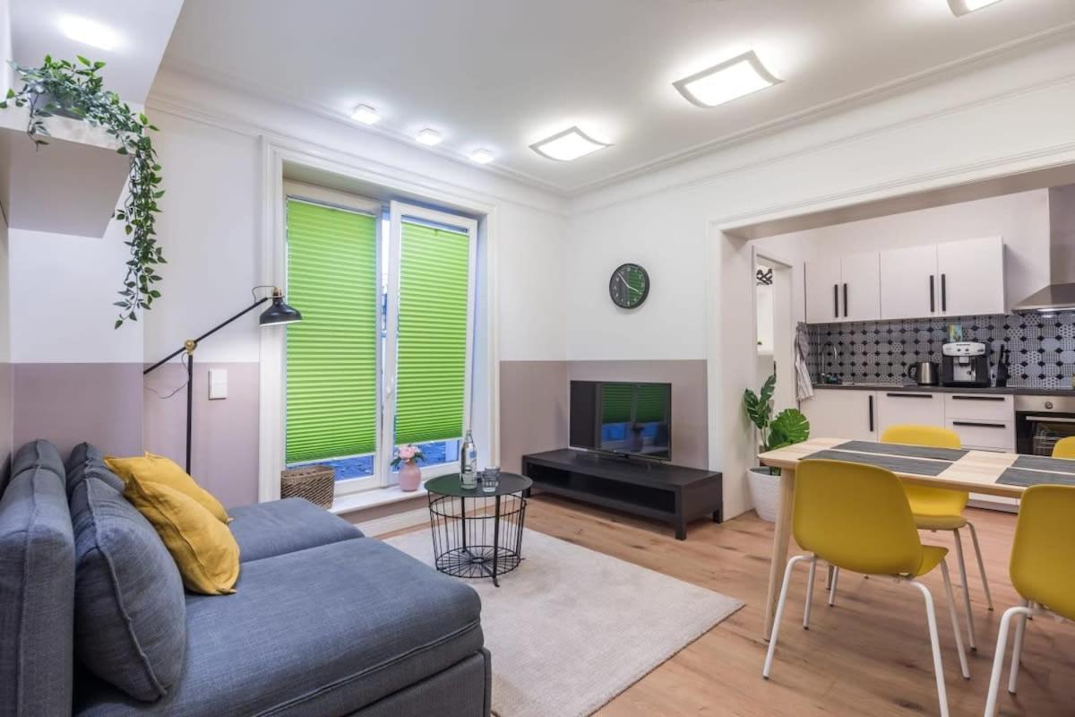 Charming Apartment In Prime Location Amburgo Esterno foto